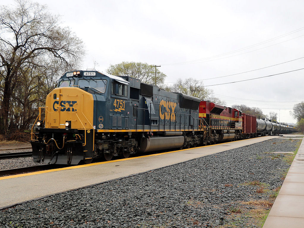 CSX 4751